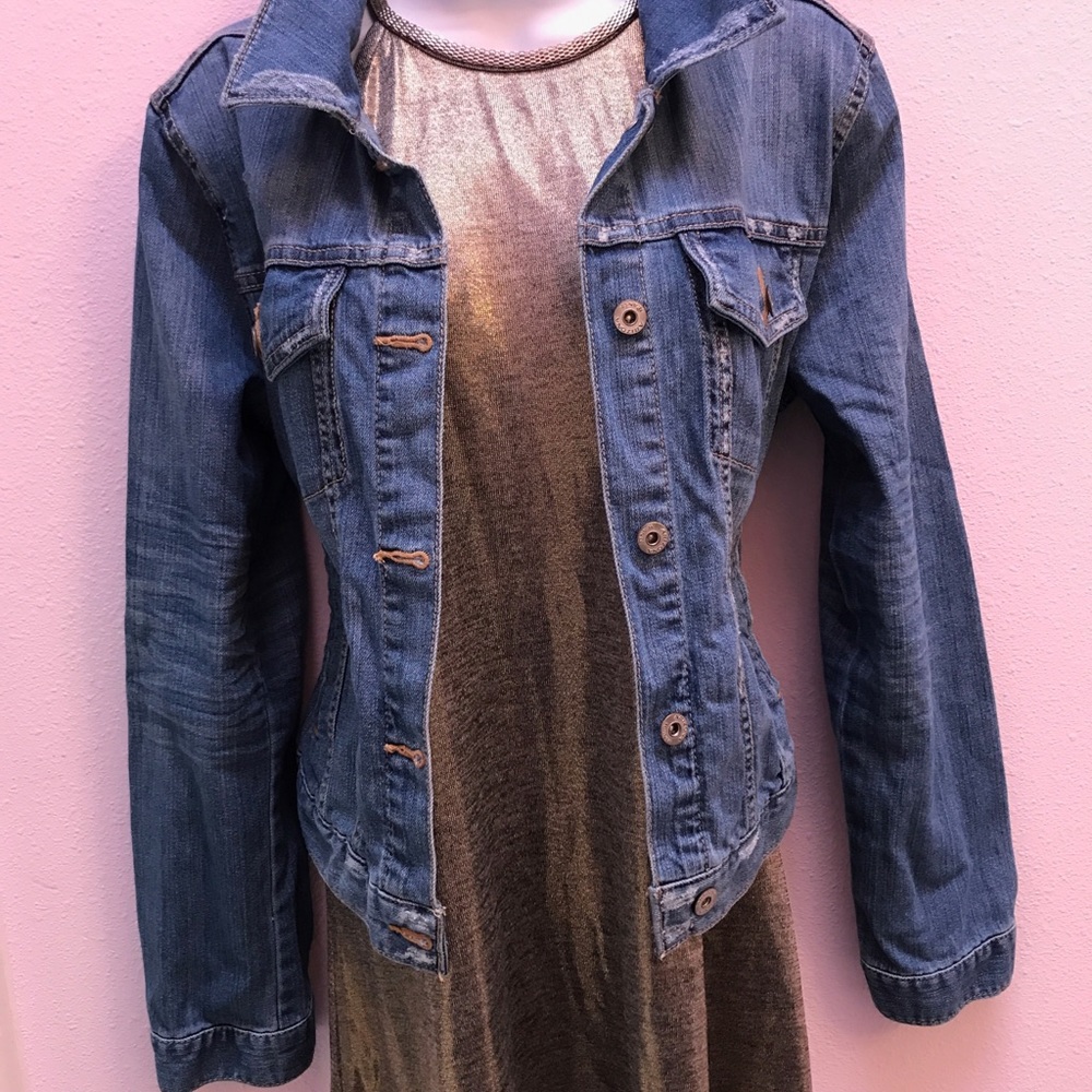 Blue jean jacket. Size large